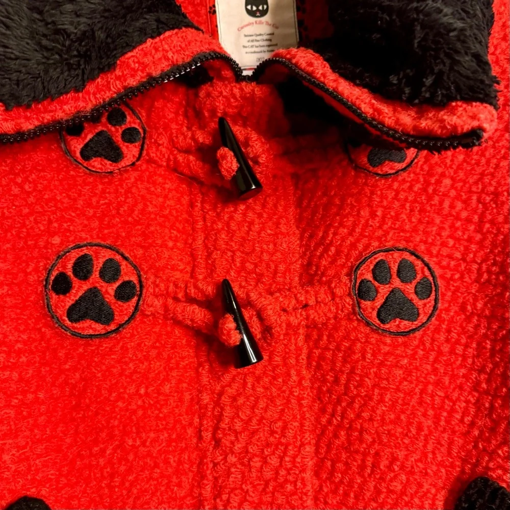 Azona A02 Red And Black “Curiosity Kills The Cat” Fuzzy Sherpa Collared Coat - Picture 3 of 9